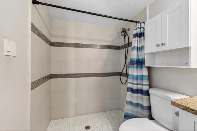 Residence photo 30