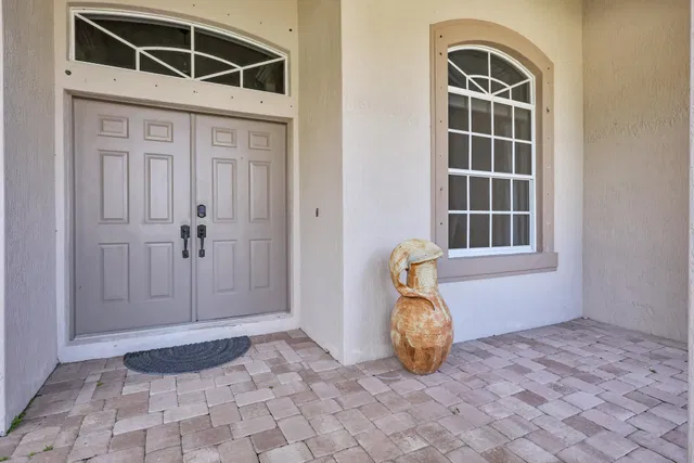 Residence photo 3