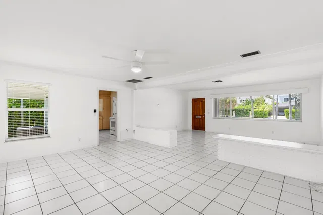 SoSo West Palm Beach Residence photo 11