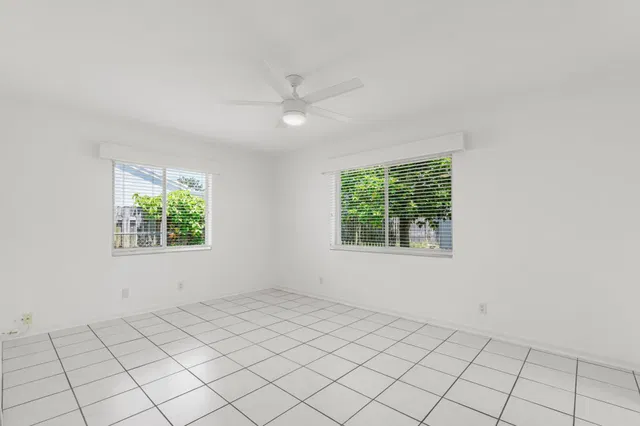 SoSo West Palm Beach Residence photo 21