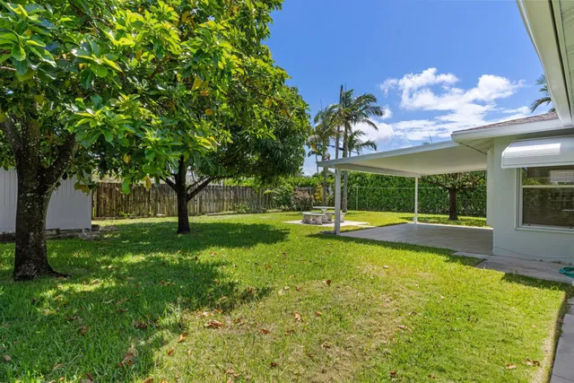 SoSo West Palm Beach Residence photo 32