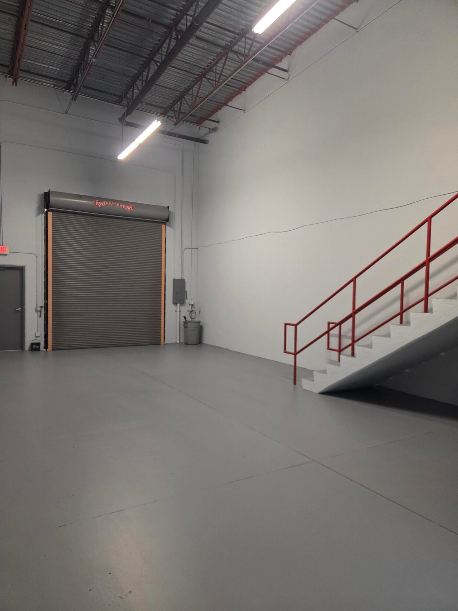  Unit 113 photo 5