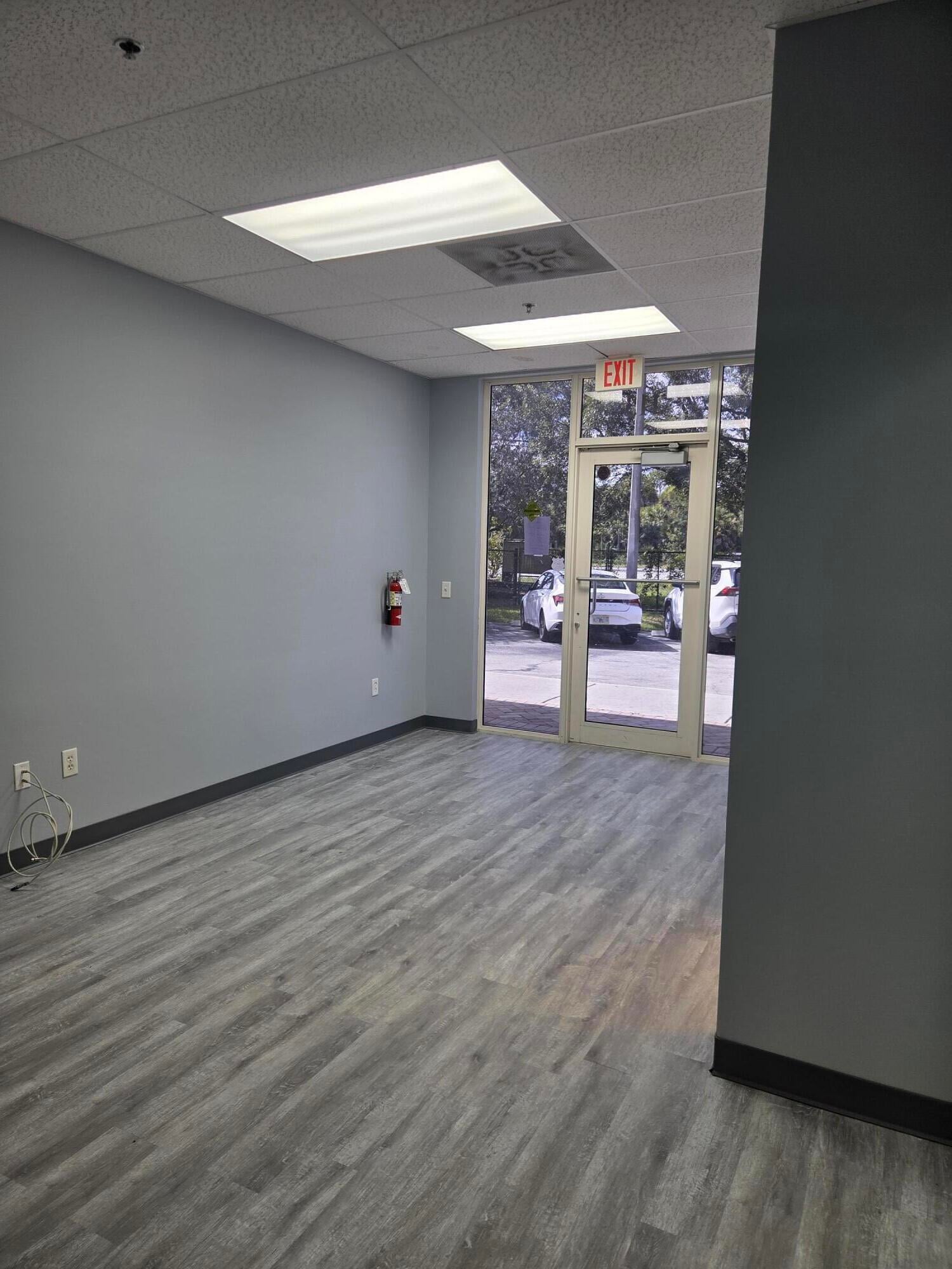  Unit 113 photo 11