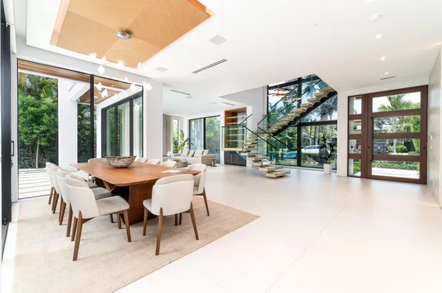 SoSo West Palm Beach Residence photo 6