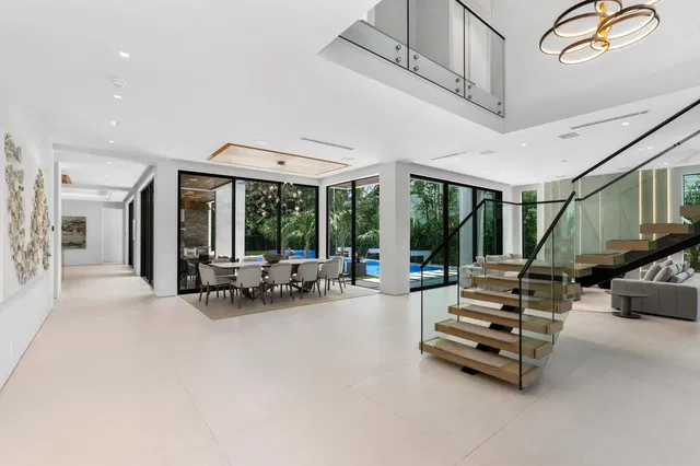 SoSo West Palm Beach Residence photo 7