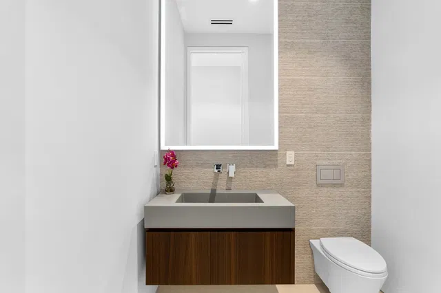 SoSo West Palm Beach Residence photo 9