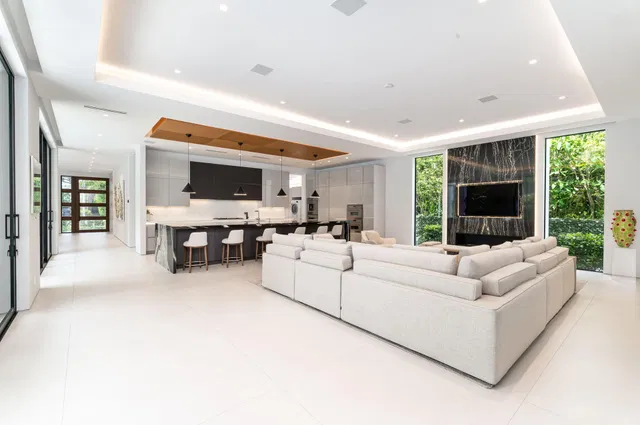 SoSo West Palm Beach Residence photo 13