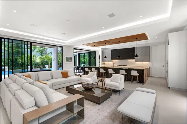 SoSo West Palm Beach Residence photo 14