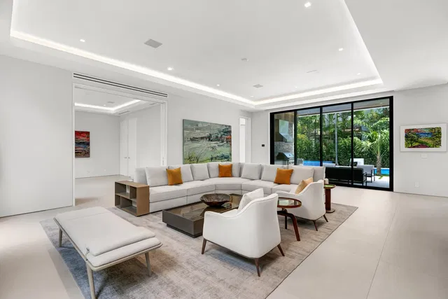 SoSo West Palm Beach Residence photo 17