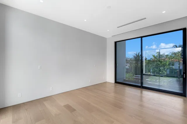 SoSo West Palm Beach Residence photo 26