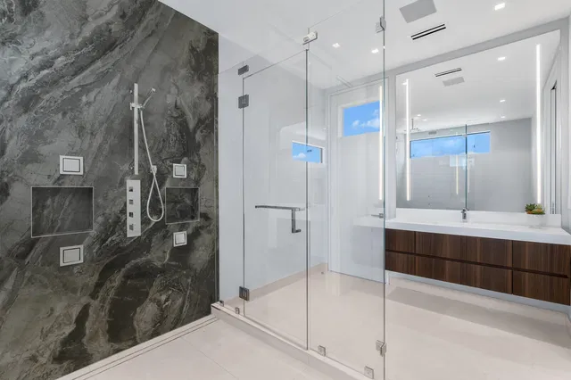 SoSo West Palm Beach Residence photo 36