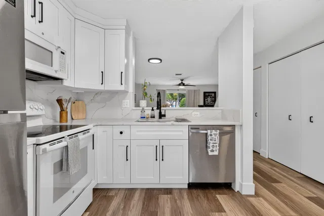 Residence photo 3
