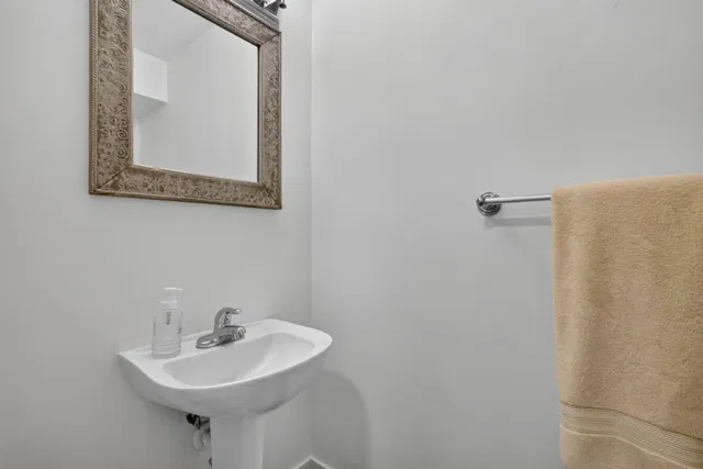 Residence photo 5