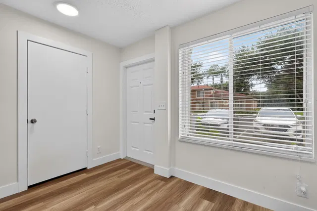 Residence photo 6
