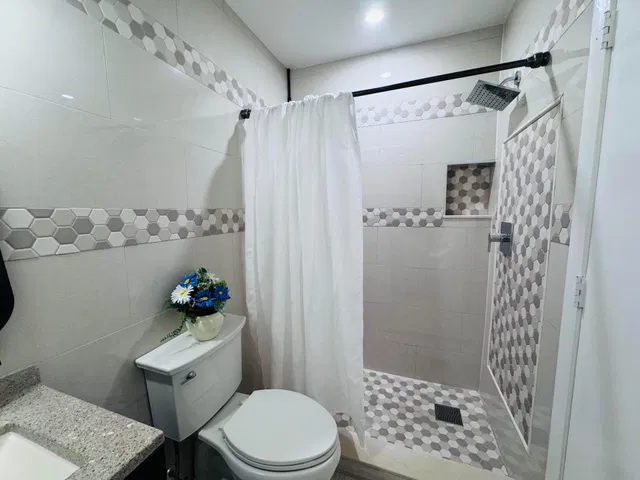  Unit D photo 10