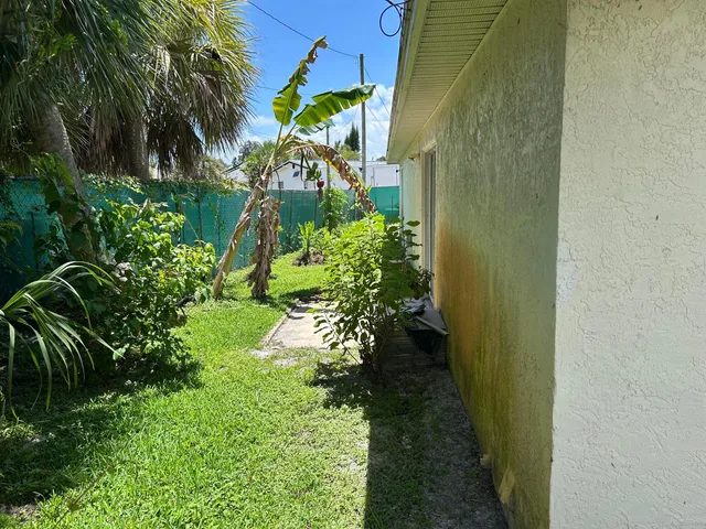 Residence photo 5