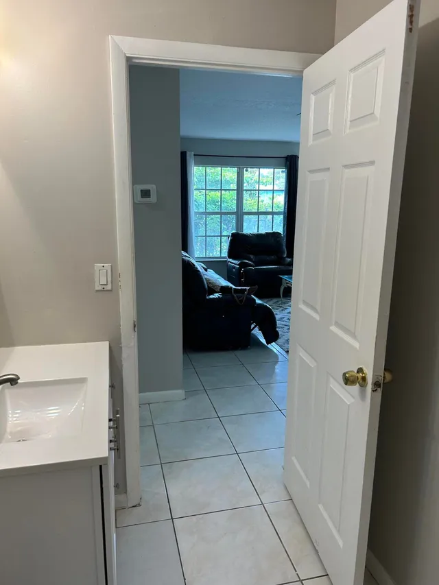 Residence photo 17