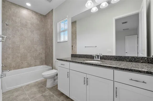 Residence photo 8