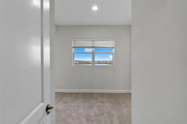 Residence photo 17