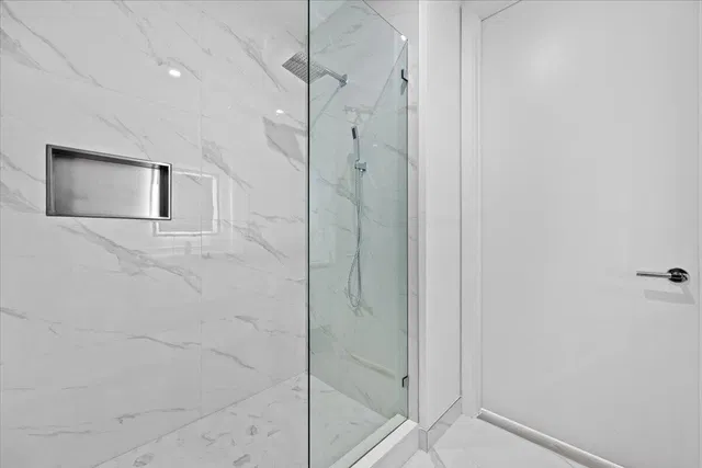Nautilus 220 Unit 1513 photo 19
