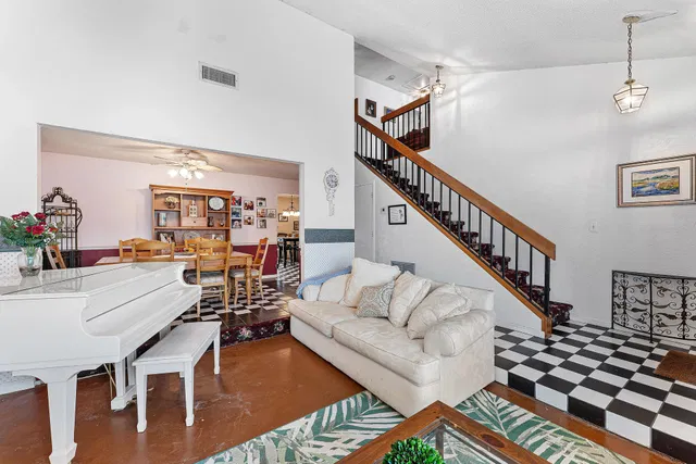Residence photo 11