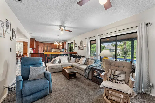 Residence photo 14