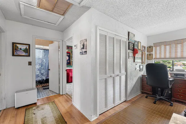 Residence photo 20