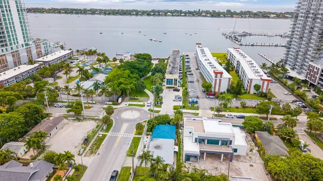 NOMAR West Palm Beach Residence photo 47