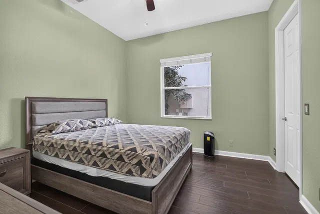 Residence photo 18