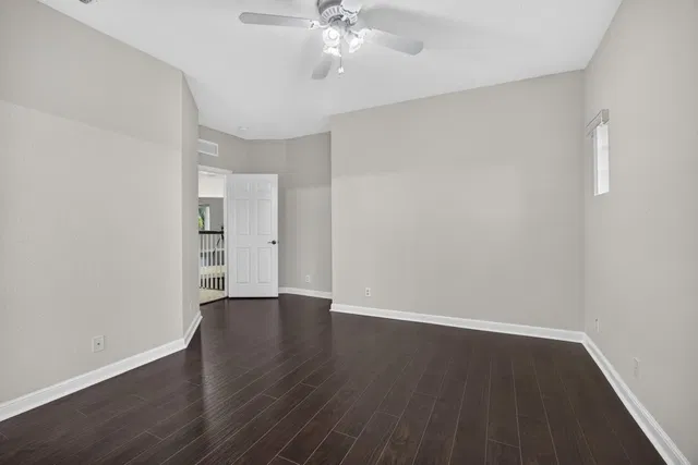 Residence photo 33