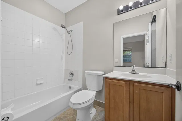 Residence photo 43