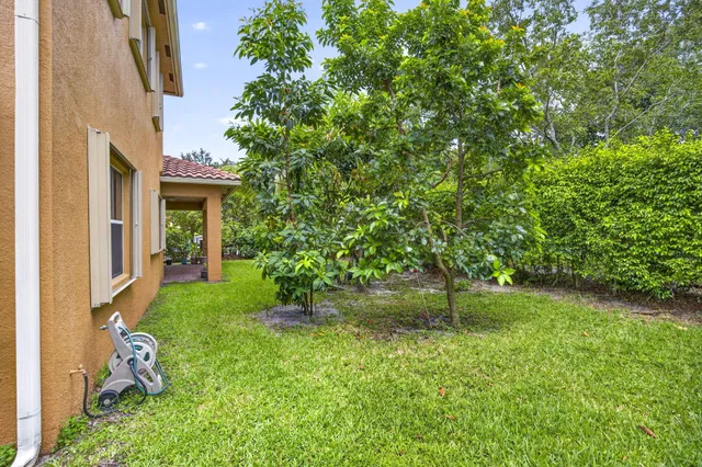 Residence photo 49