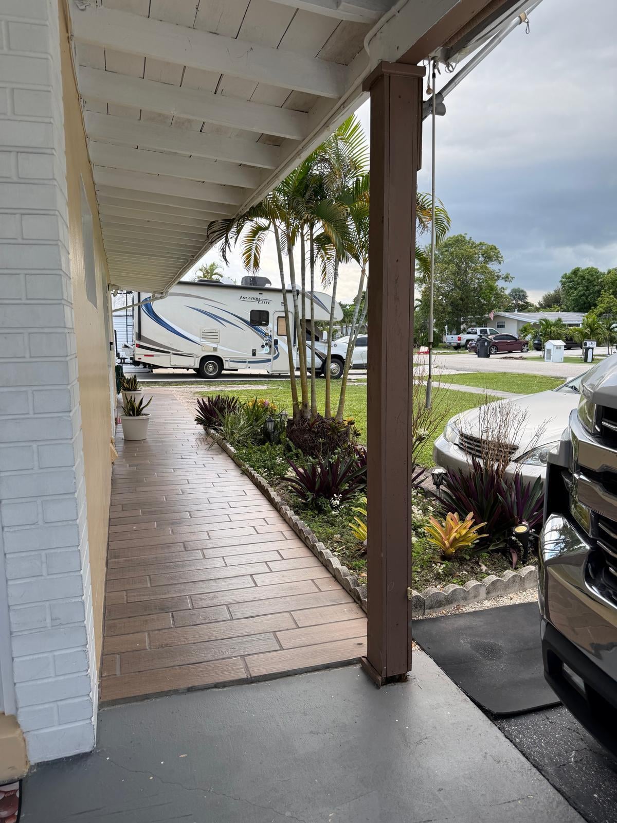  Residence photo 51