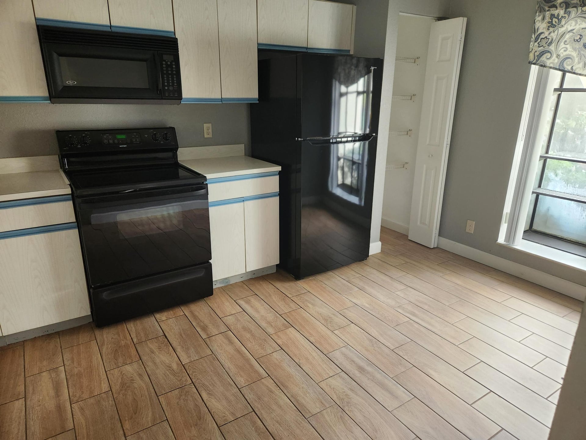 Unit 3345 photo 4