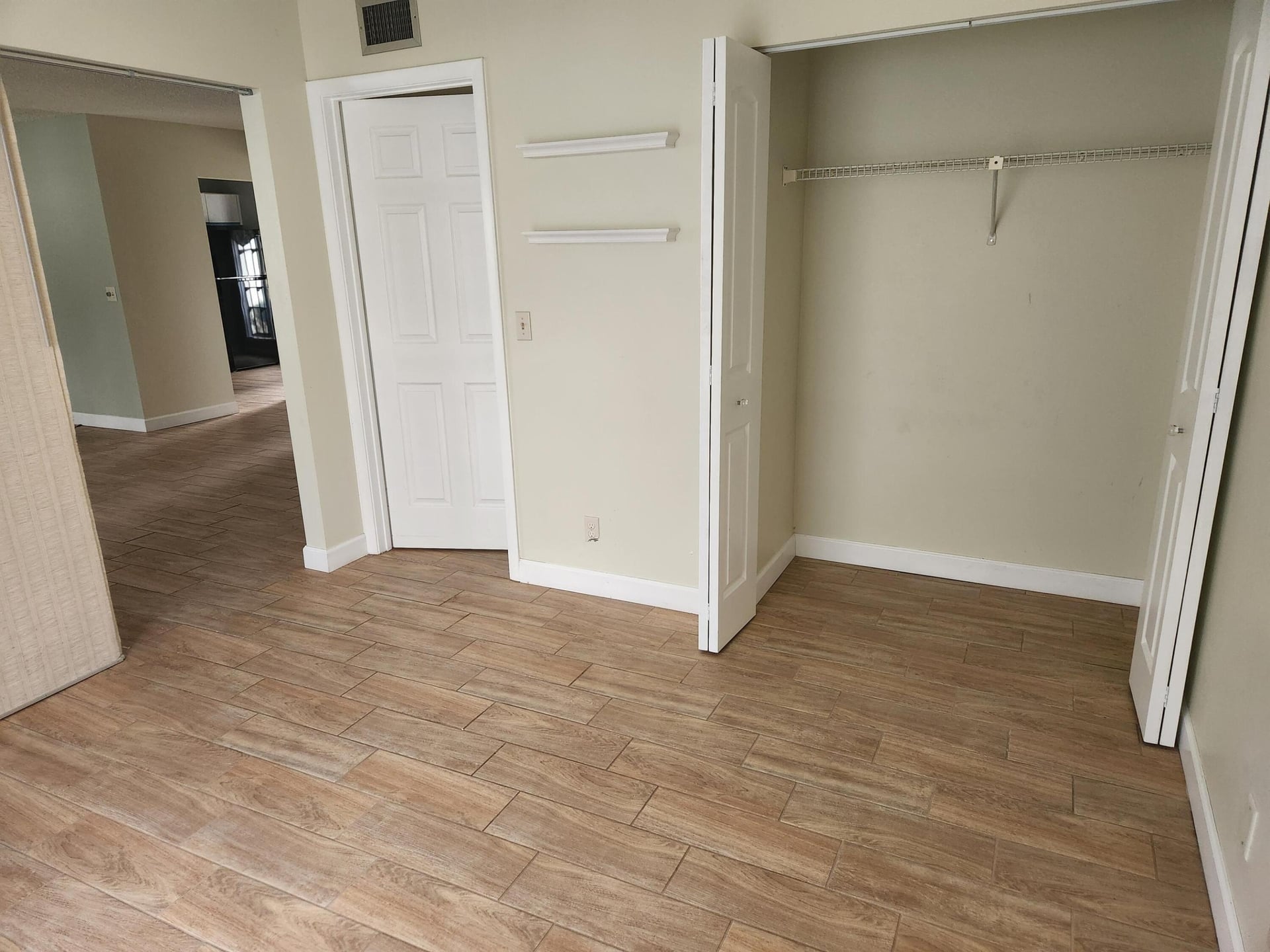 Unit 3345 photo 14