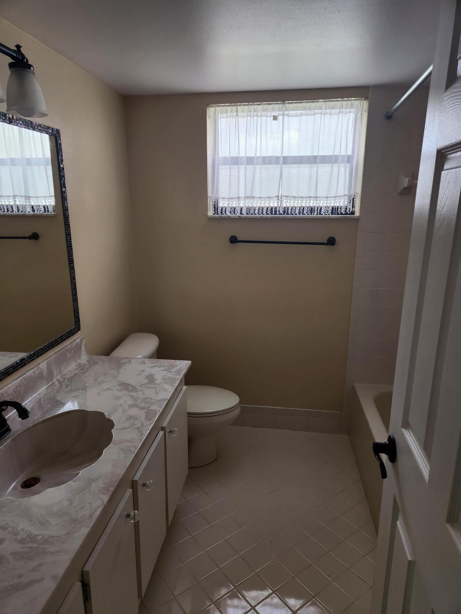 Unit 3345 photo 15