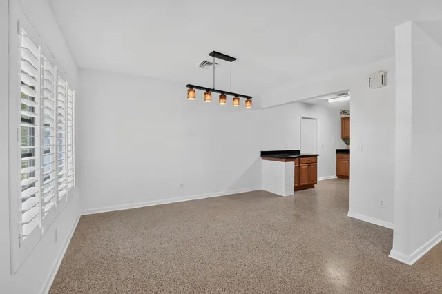 Residence photo 8