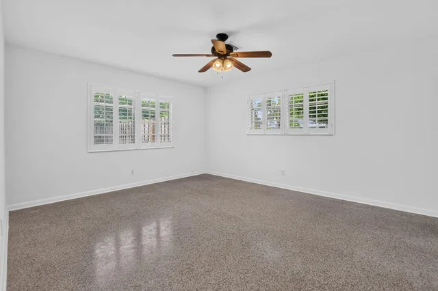 Residence photo 25