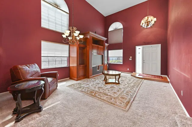 Residence photo 4