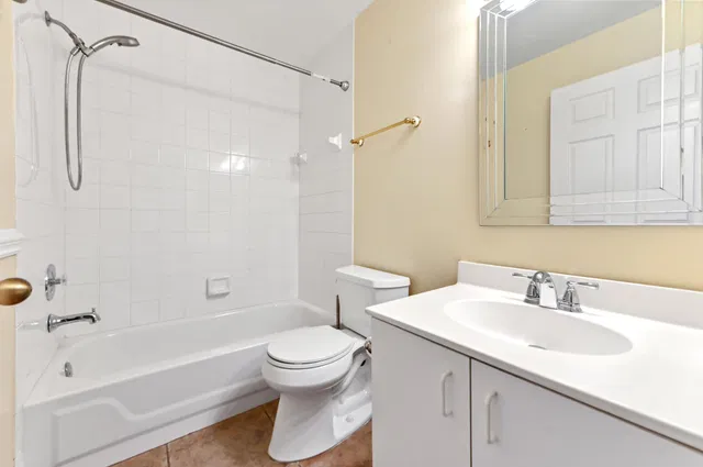 Residence photo 16