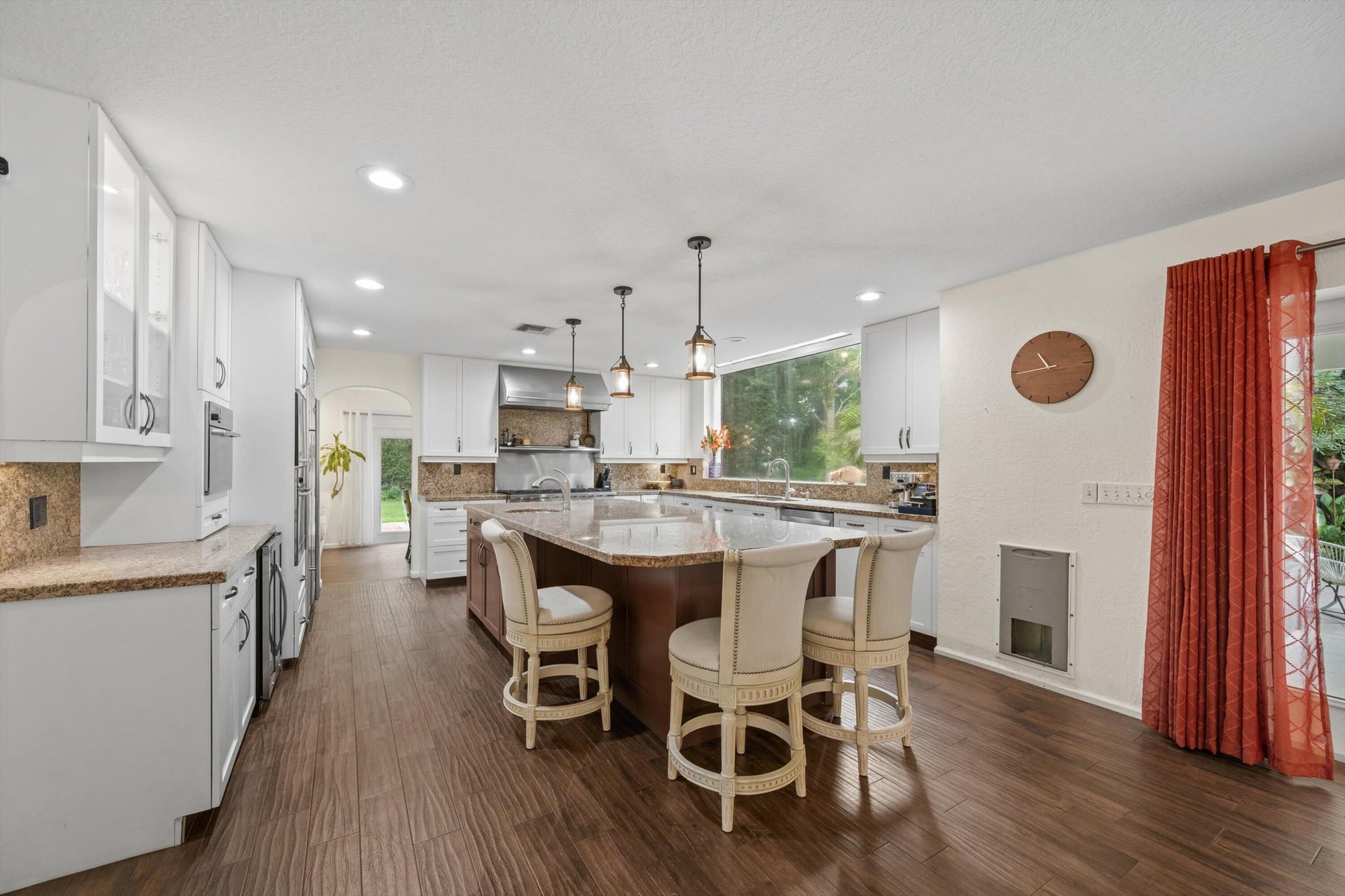 Paddock Park 1 Residence photo 25