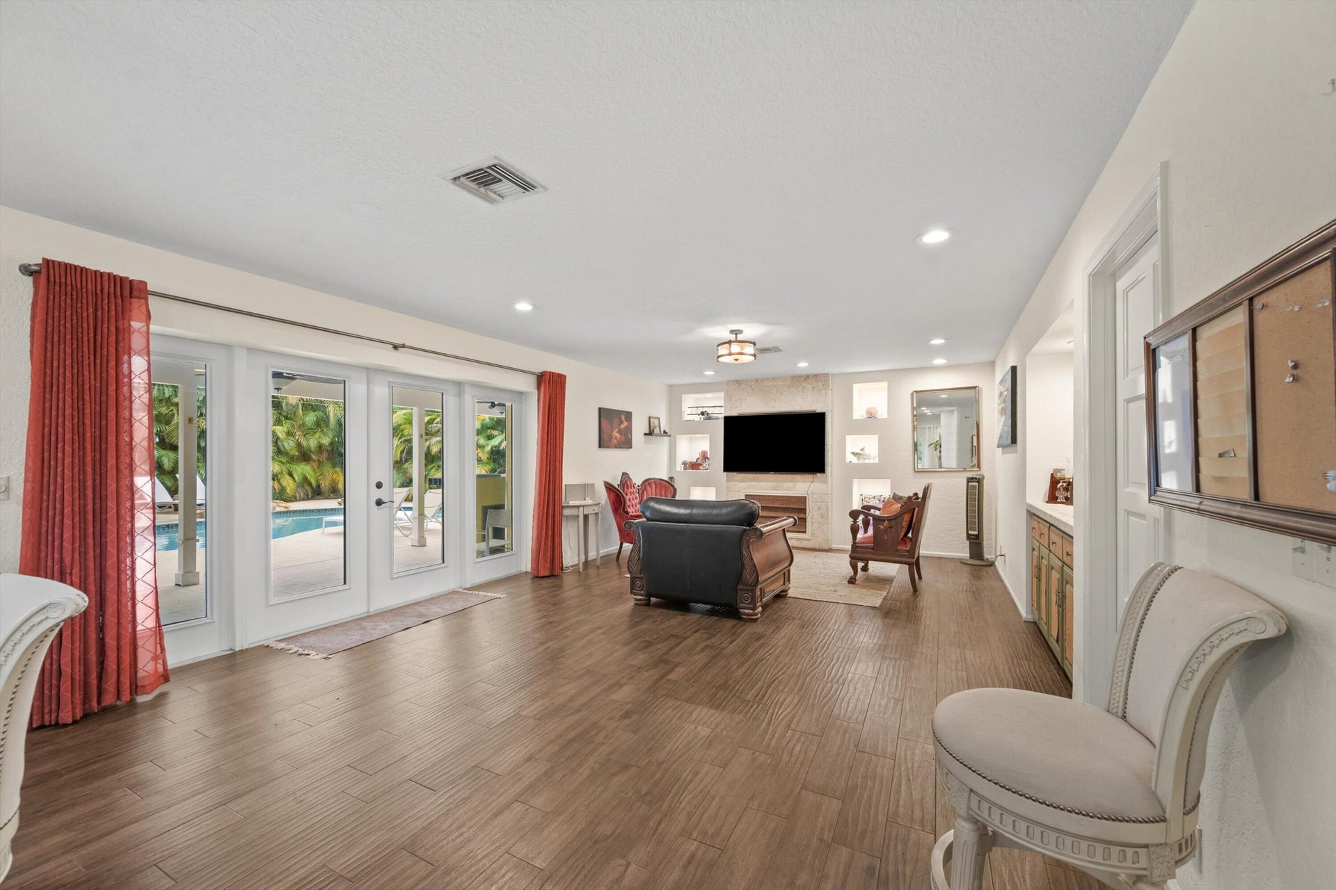 Paddock Park 1 Residence photo 26