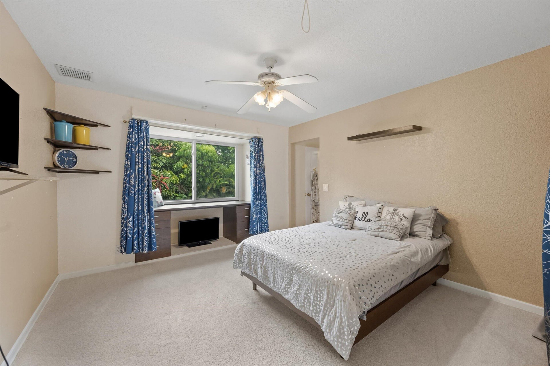 Paddock Park 1 Residence photo 47