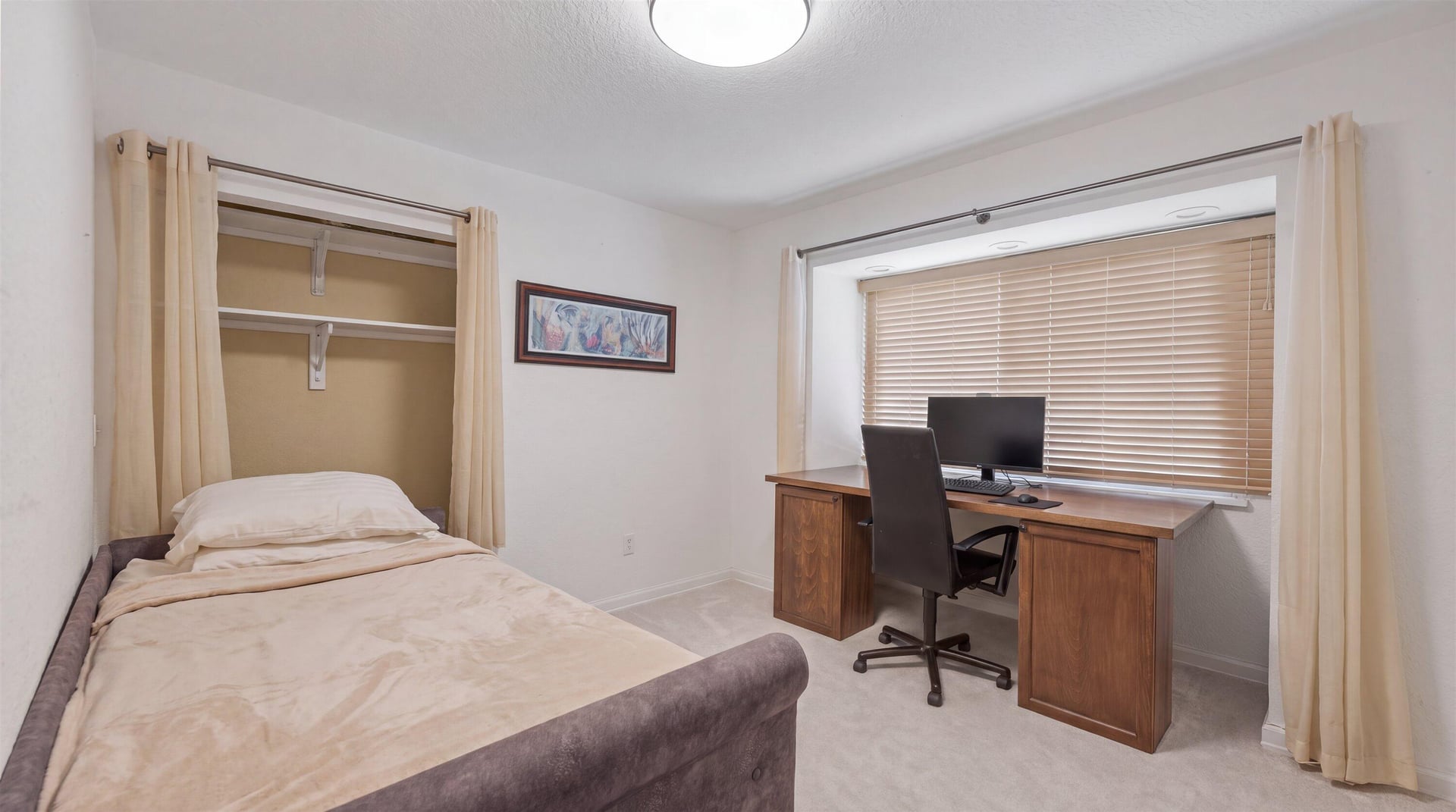 Paddock Park 1 Residence photo 52