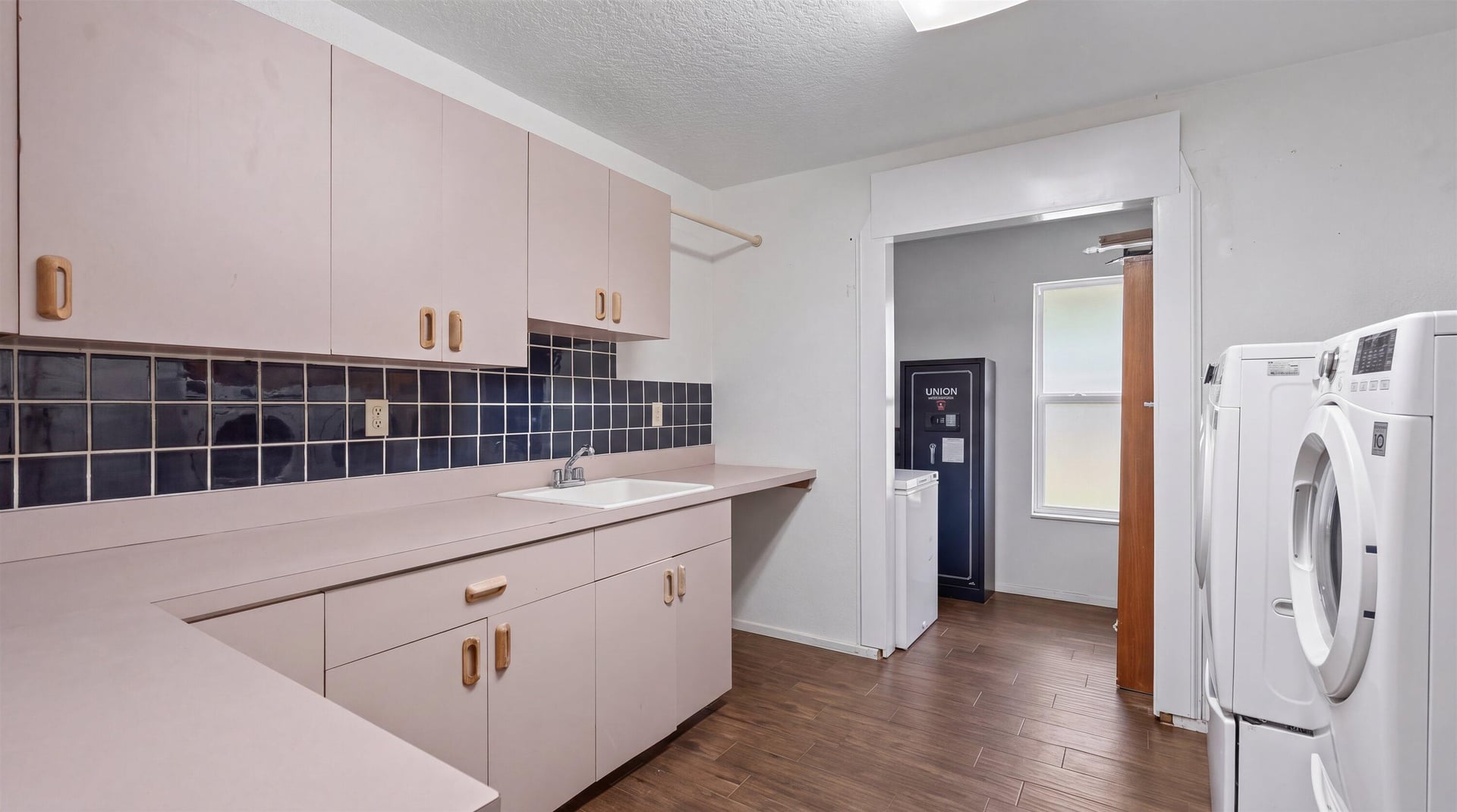 Paddock Park 1 Residence photo 54