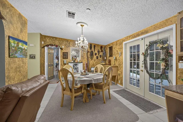  Residence photo 6