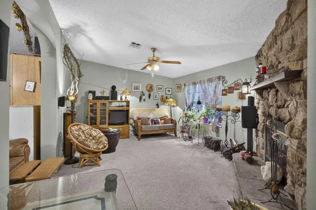  Residence photo 8