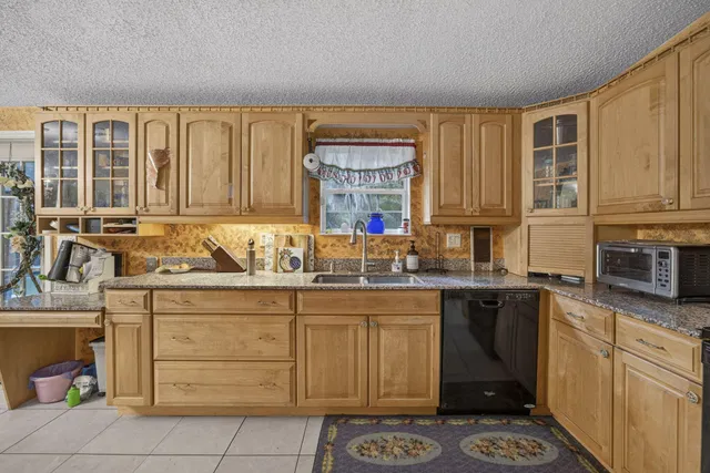  Residence photo 10