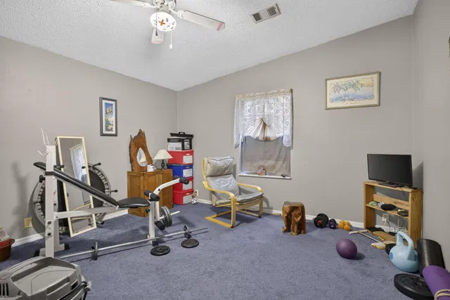  Residence photo 15