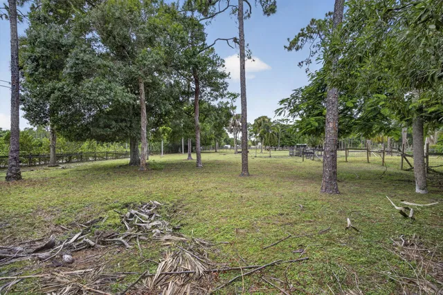  Residence photo 28